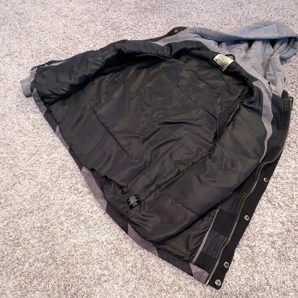 Dravus Zip Up Sweatshirt - Picture 9 of 12